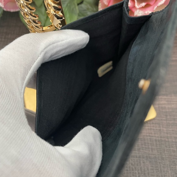 CHANEL Card Snap Wallet - Picture 6 of 12